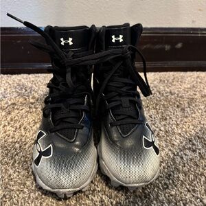 Under Armour Kids Black and White baseball cleats